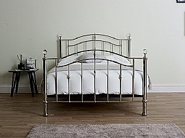 Classic Shiny Chrome Metal Bedstead